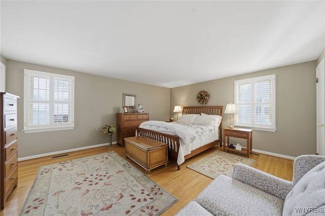 146 Bridle Path, Amherst, NY 14221