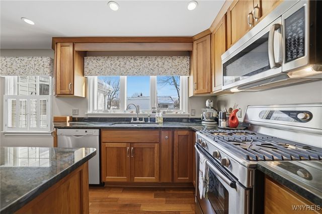 146 Bridle Path, Amherst, NY 14221