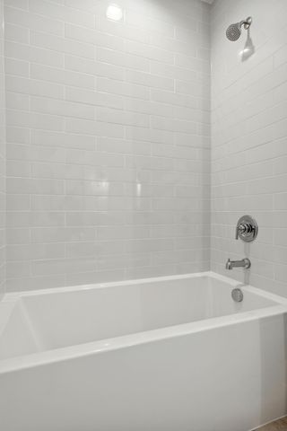 730 Ensconced Way, Chaska, MN 55318