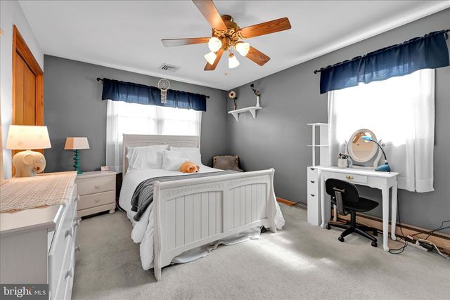623 W PINE ST, Palmyra, PA 17078