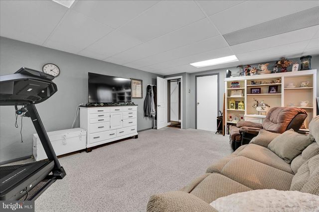 623 W PINE ST, Palmyra, PA 17078