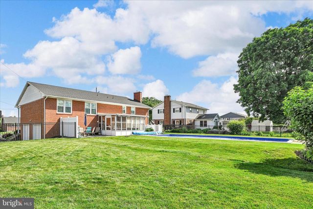 623 W PINE ST, Palmyra, PA 17078