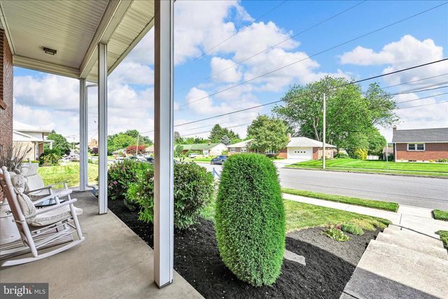 623 W PINE ST, Palmyra, PA 17078