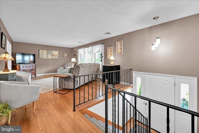 623 W PINE ST, Palmyra, PA 17078