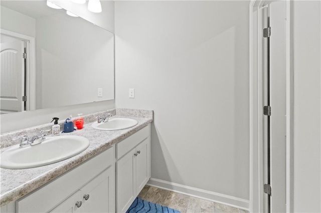 6755 Scarlet Oak Way, Flowery Branch, GA 30542