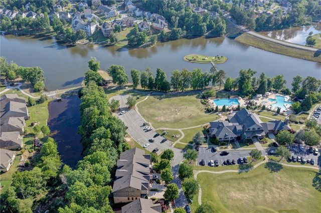 6755 Scarlet Oak Way, Flowery Branch, GA 30542