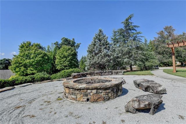 6755 Scarlet Oak Way, Flowery Branch, GA 30542