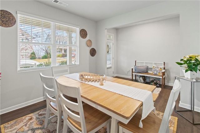 6755 Scarlet Oak Way, Flowery Branch, GA 30542