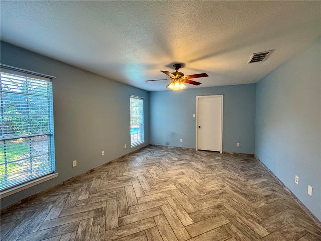 3104 Sugar Street, Bedford, TX 76021