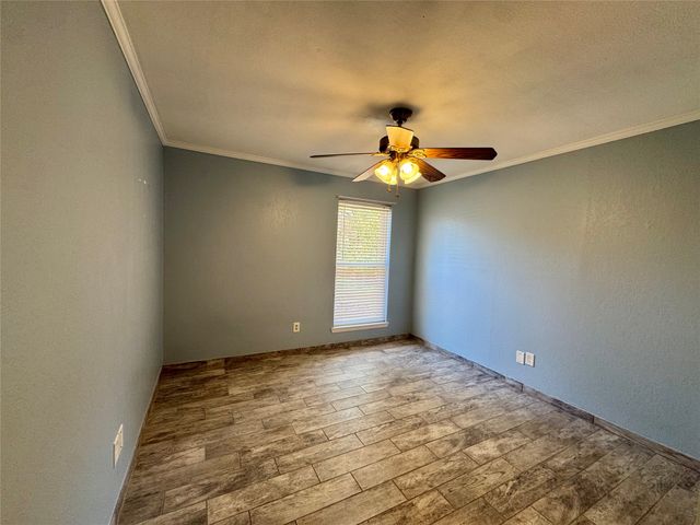 3104 Sugar Street, Bedford, TX 76021
