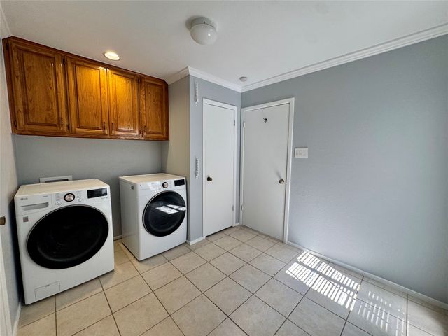 3104 Sugar Street, Bedford, TX 76021