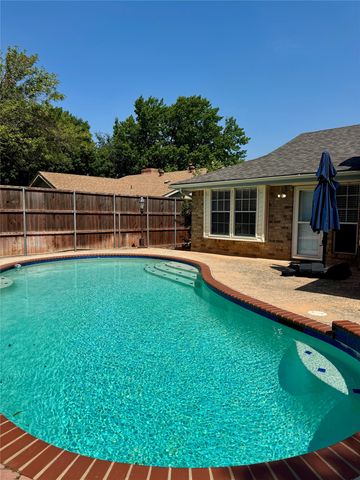 3104 Sugar Street, Bedford, TX 76021