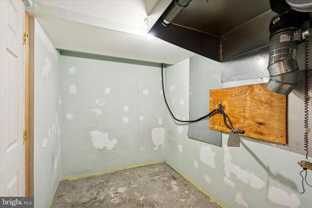 928 FOX CHASE RD, Jenkintown, PA 19046