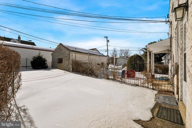 928 FOX CHASE RD, Jenkintown, PA 19046