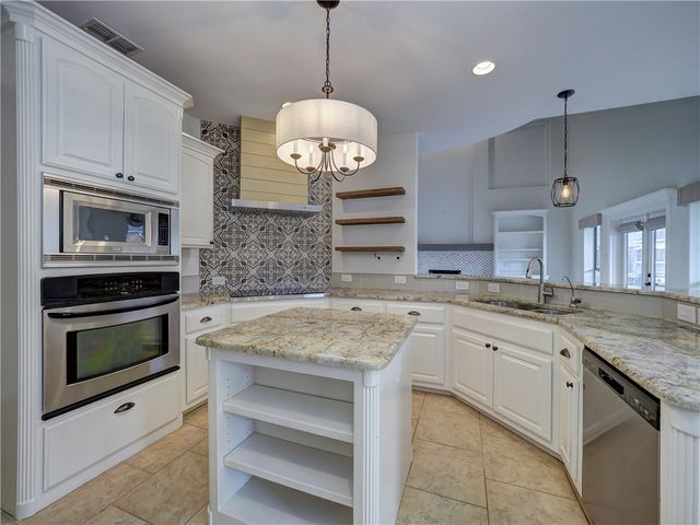 6134 Strasbourg Dr, Corpus Christi, TX 78414