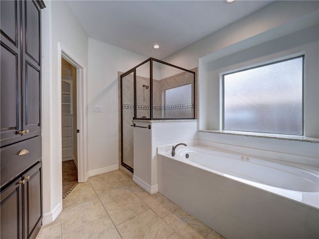 6134 Strasbourg Dr, Corpus Christi, TX 78414