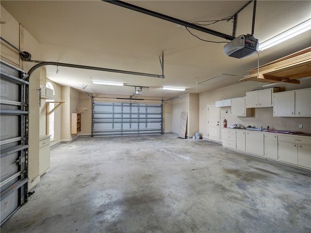 6134 Strasbourg Dr, Corpus Christi, TX 78414