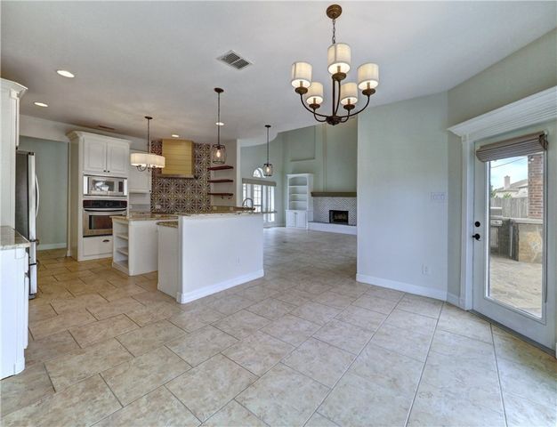 6134 Strasbourg Dr, Corpus Christi, TX 78414