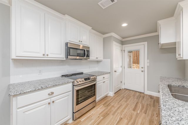 714 Rolling Terrace Circle, Granbury, TX 76049