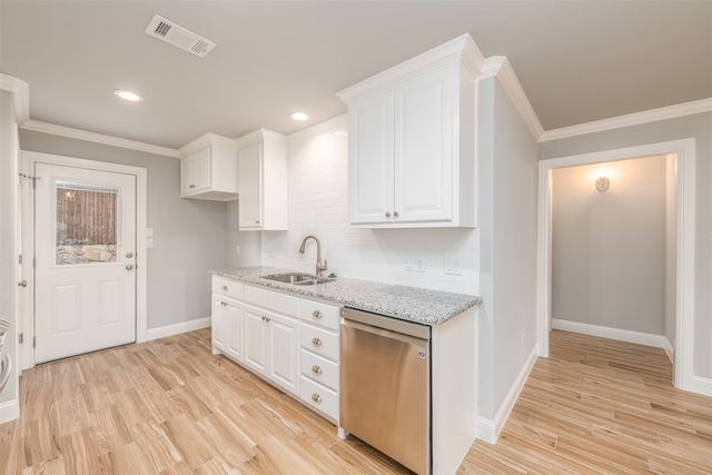 714 Rolling Terrace Circle, Granbury, TX 76049