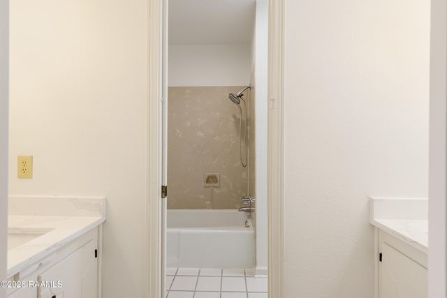 113 Valencia Drive, Lafayette, LA 70506