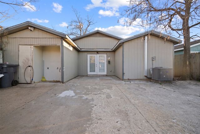 9923 Hustead Street, Dallas, TX 75217