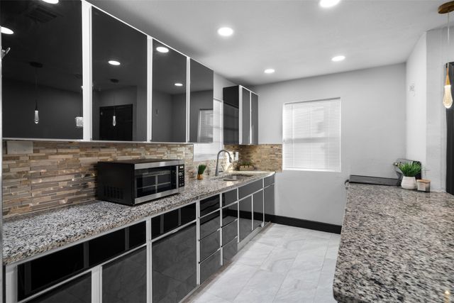 9923 Hustead Street, Dallas, TX 75217