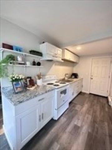 41 Winter Street 1R, Fitchburg, MA 01420