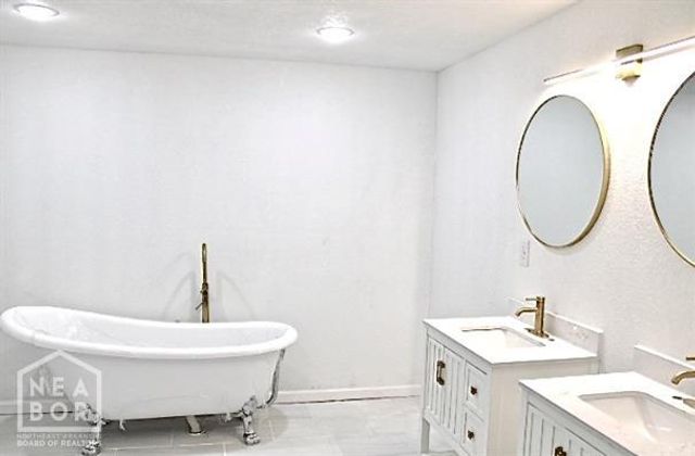 18865 Long Road, Harrisburg, AR 72432