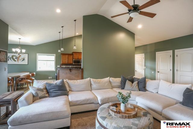 2725 Hoy Street, Lincoln, NE 68516