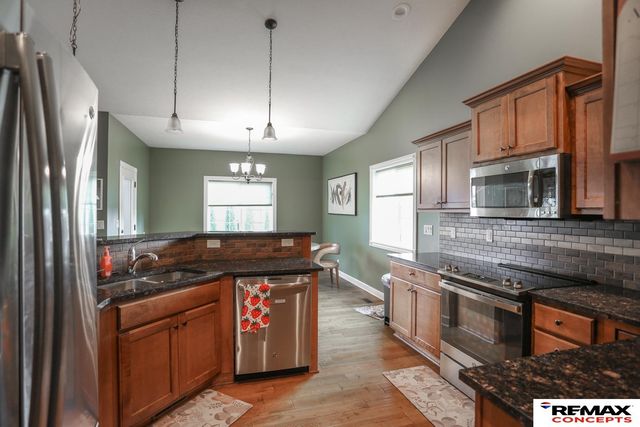 2725 Hoy Street, Lincoln, NE 68516