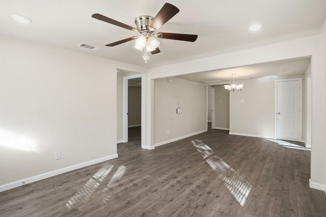 2421 Johnson Street, Fort Worth, TX 76105