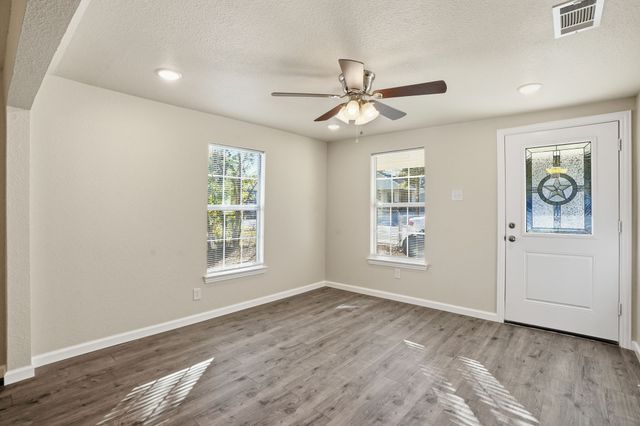 2421 Johnson Street, Fort Worth, TX 76105