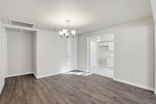 2421 Johnson Street, Fort Worth, TX 76105