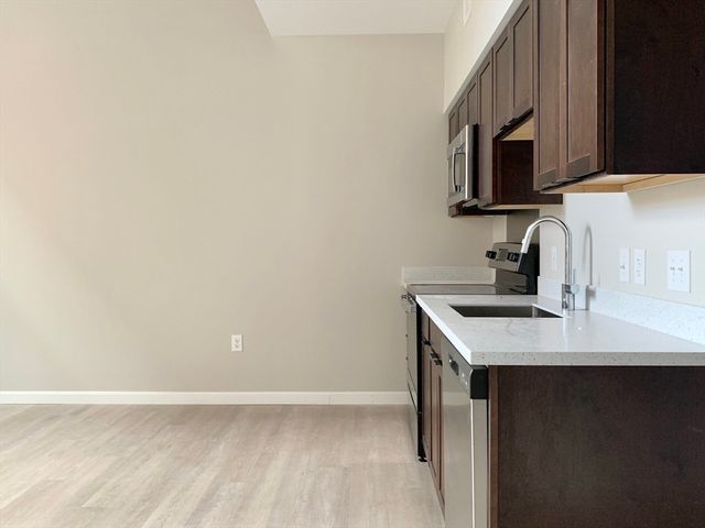 6 Chatham Street 104, Worcester, MA 01609