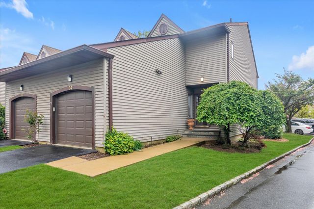 1930 Sunrise Highway 34, Merrick, NY 11566