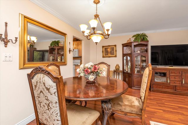 1930 Sunrise Highway 34, Merrick, NY 11566