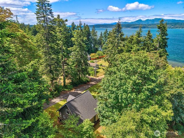 2580 NW Canal View Way, Poulsbo, WA 98370