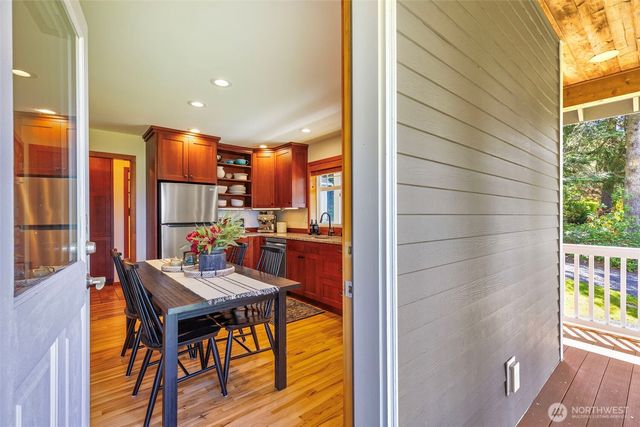 2580 NW Canal View Way, Poulsbo, WA 98370