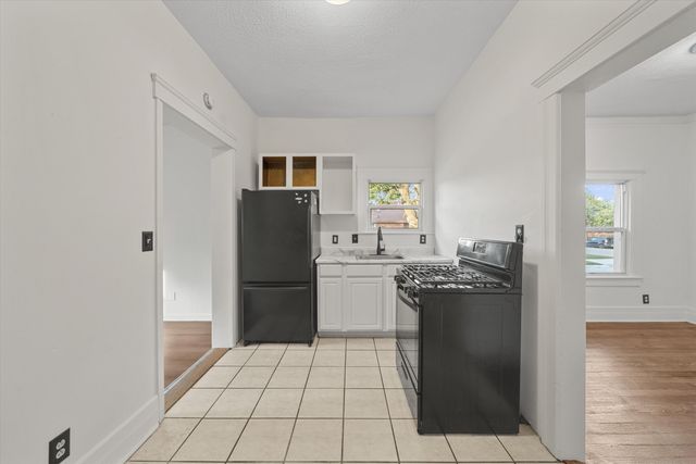 1756 Lafayette Boulevard, Lincoln Park City, MI 48146