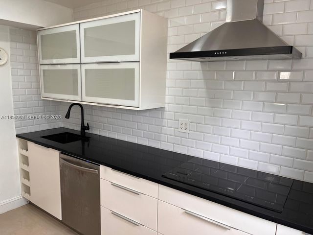 9455 Bay Harbor Ter 8S, Bay Harbor Islands, FL 33154