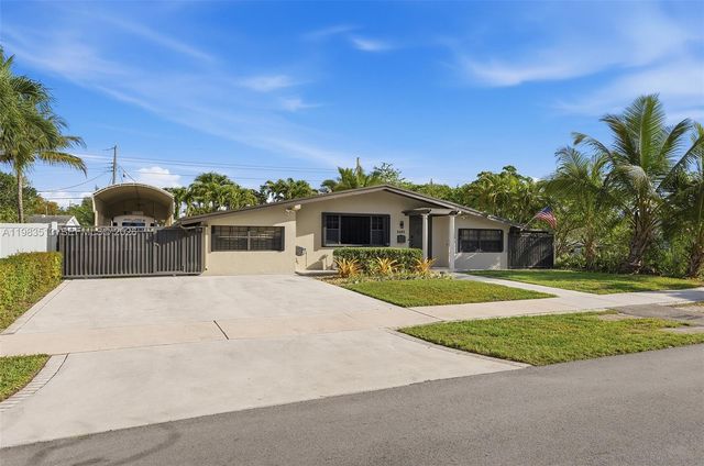 2485 NE 214th Street, Miami, FL 33180