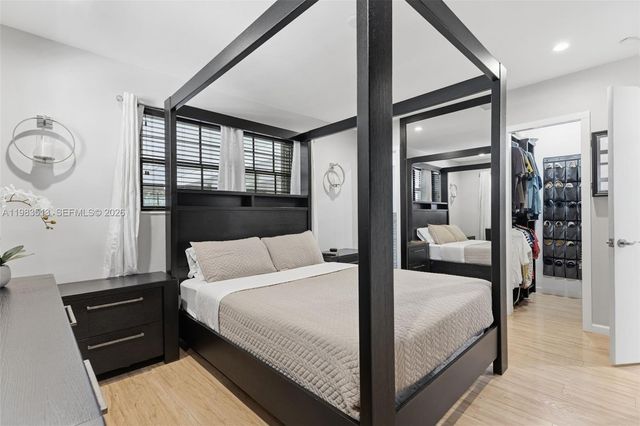 2485 NE 214th Street, Miami, FL 33180