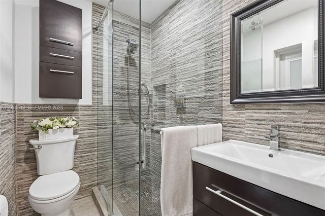 2485 NE 214th Street, Miami, FL 33180