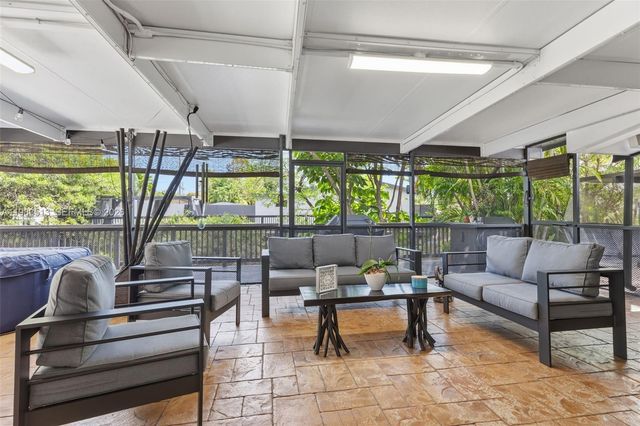 2485 NE 214th Street, Miami, FL 33180