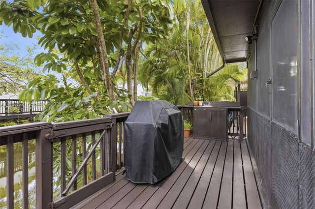2485 NE 214th Street, Miami, FL 33180