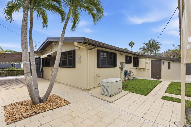 2485 NE 214th Street, Miami, FL 33180