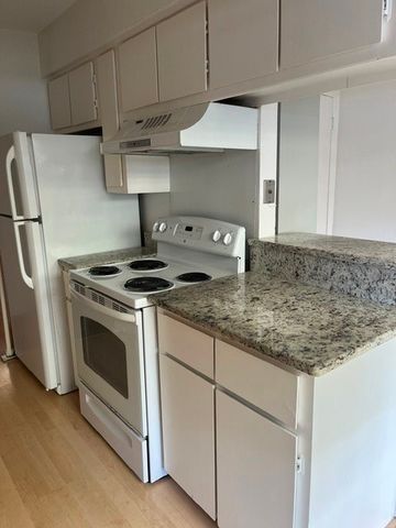 7520 Highmont Street 29, Dallas, TX 75230