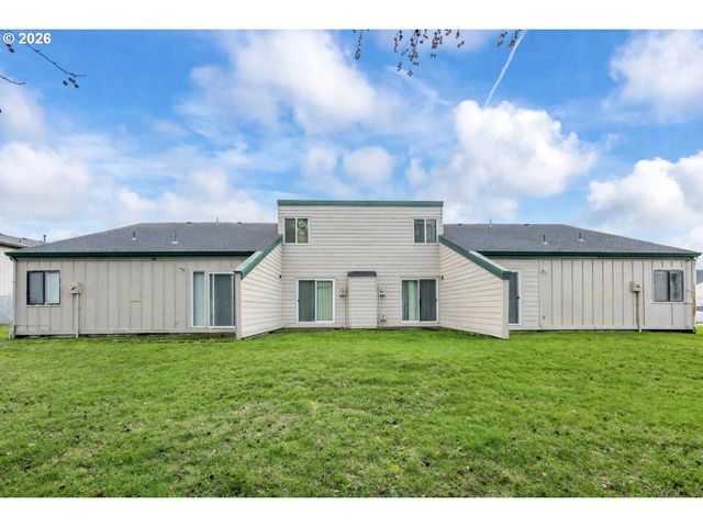 7886 Se STEPHANIE Ct, Milwaukie, OR 97222