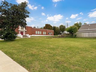 203 North 4th Avenue, Ozark, MO 65721